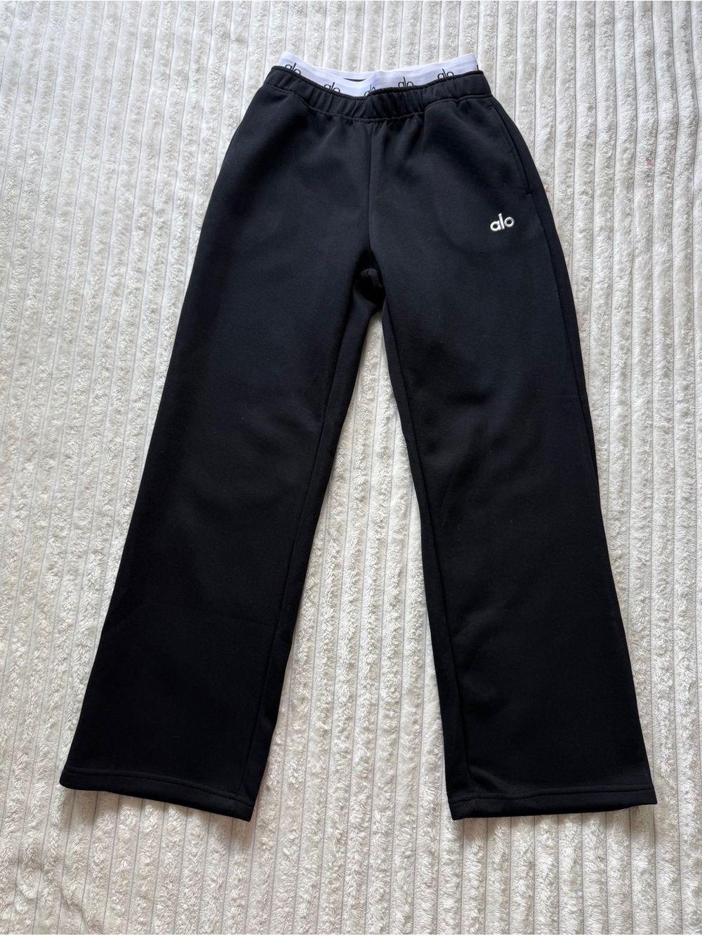 ALO Women's Black Sweatpants S Regular 29" Inseam Activewear Elastic Waist